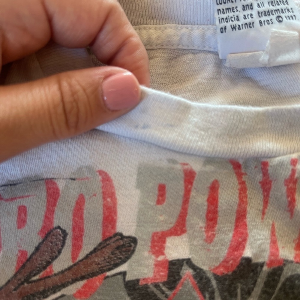 Vintage Looney Tunes Taz Basketball T-Shirt - Picture 3 of 7